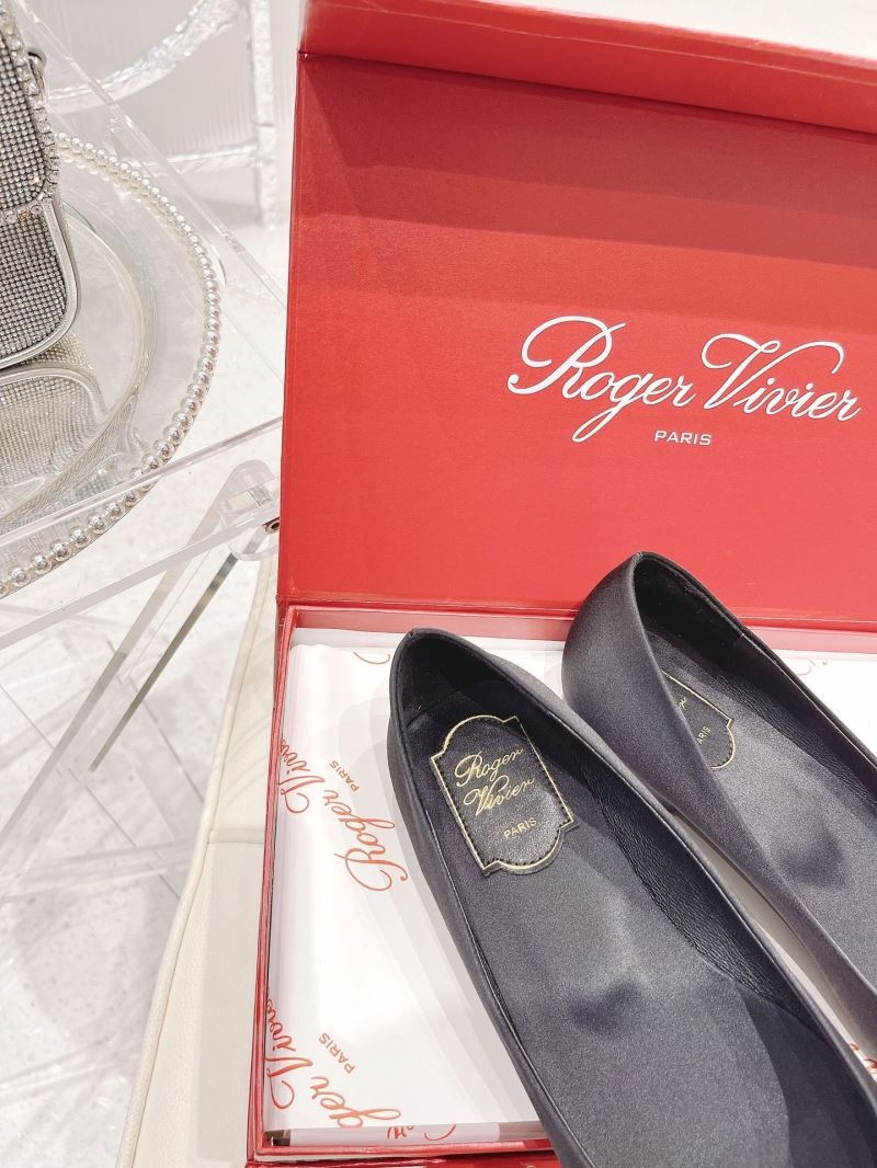 Roger Vivier flat shoes